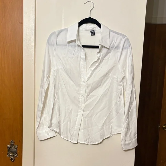 SHEIN White Button-Up Blouse - Picture 1 of 3